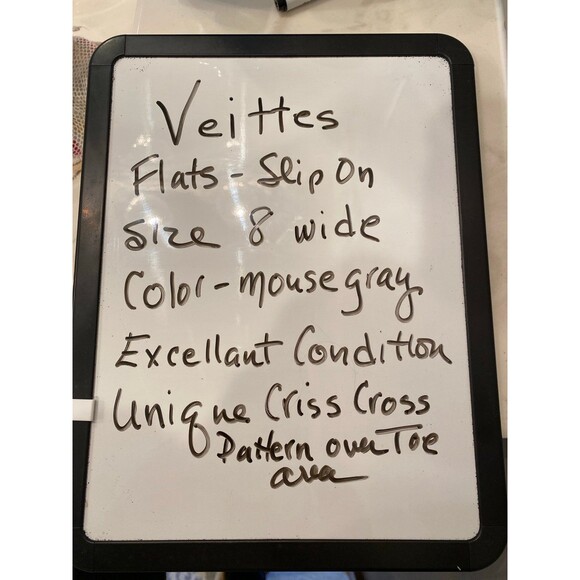 Veittes Womens Flats Slip On Size 8 WIDE Shoes Gray Excellent Condition Padded - Picture 11 of 12